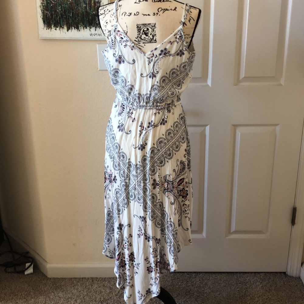 Knox Rose white w/blue sundress, asym hem size SM - Picture 5 of 5